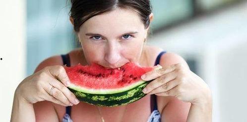 什么叫女人吃瓜,女人吃瓜背后的心理奥秘