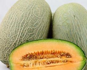 经期能否吃哈密瓜,经期女性适宜与不宜食用的哈密瓜指南