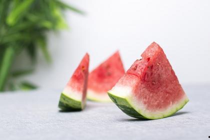 梦见买瓜孑吃,揭秘买瓜吃瓜的神秘寓意