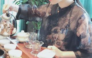 吃瓜居士,揭秘娱乐圈幕后真相，带你领略明星生活的另一面